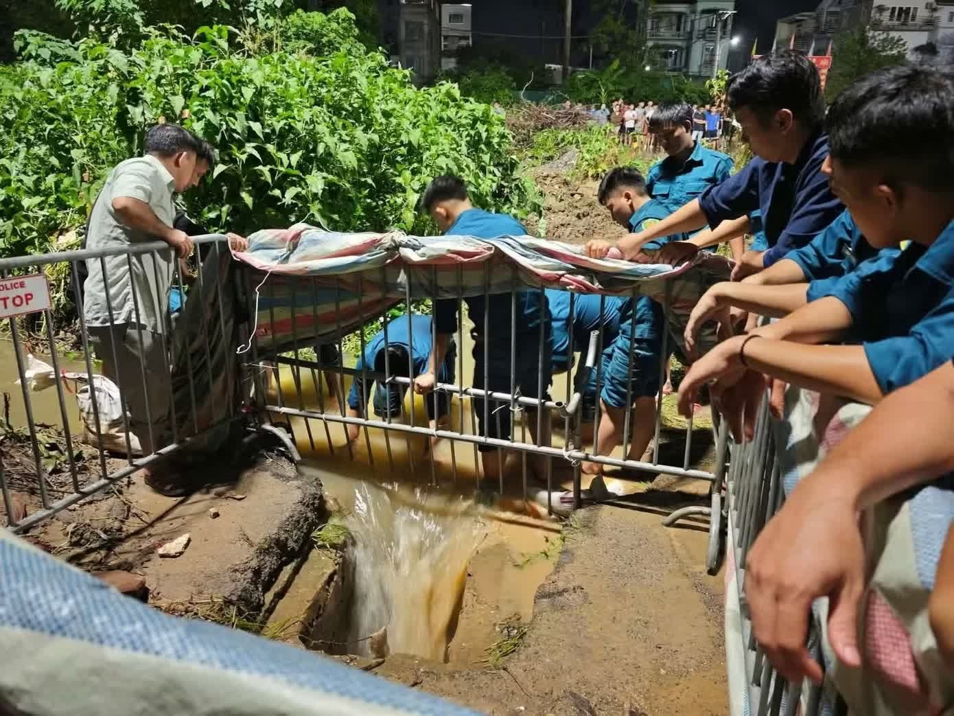 Chủ tịch H&agrave; Nội ảnh 1