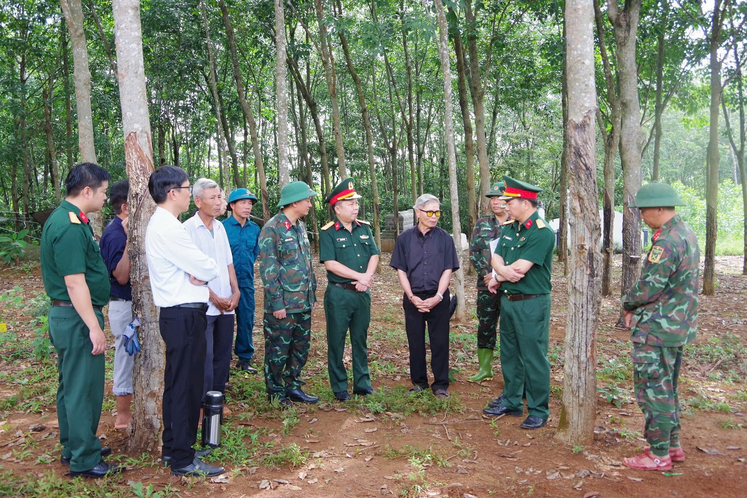 t&igrave;m kiếm liệt sĩ ảnh 1