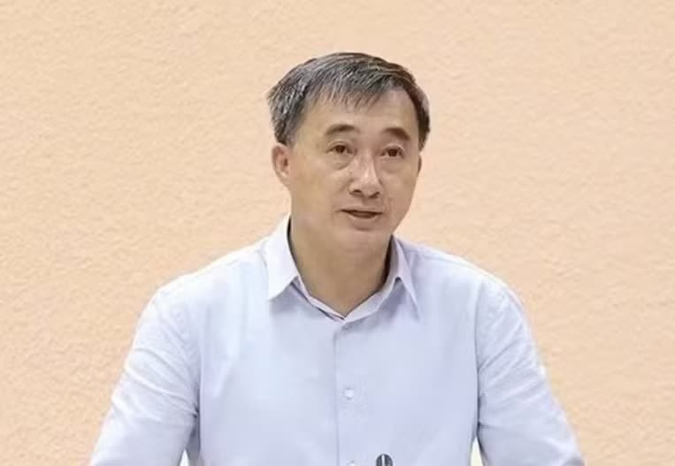 Thứ trưởng Bộ Y tế Trần Văn Thuấn bị khai trừ ra khỏi Đảng