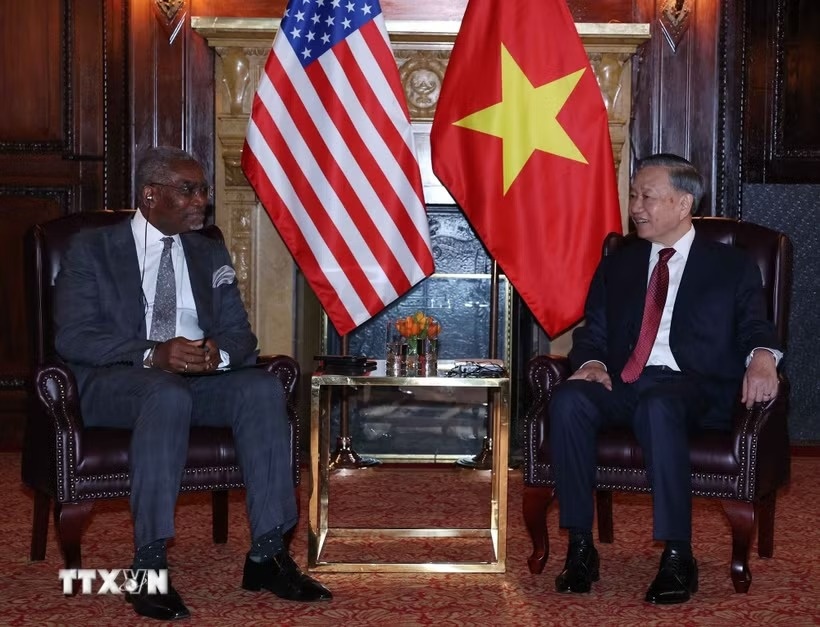 tổng b&iacute; thư ảnh 1