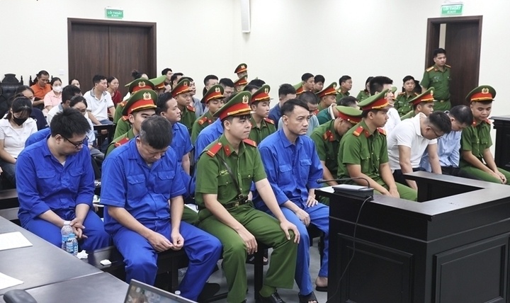 Cựu Chi cục trưởng,  Sữa giả,  Thực phẩm giả ảnh 2