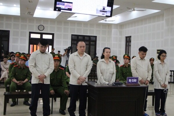 Lừa đảo hơn 7.100 người, vợ chồng tổng giám đốc GFDI lĩnh án chung thân