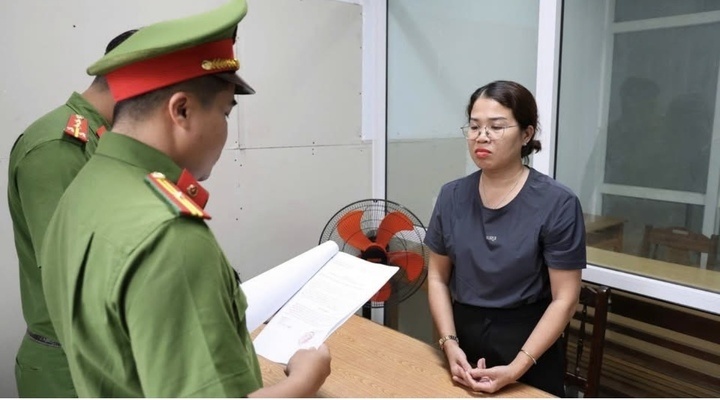 Lật tẩy thủ đoạn chuyển hàng chục tỷ xuyên biên giới của người đàn ông Hàn Quốc