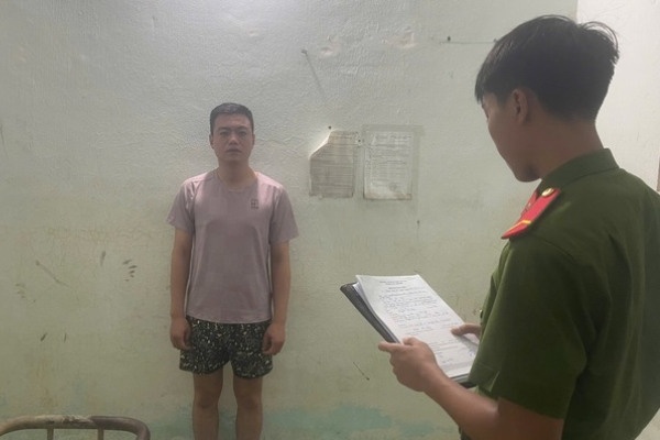 Bắt đối tượng cho vay lãi 'cắt cổ', dùng đủ chiêu trò khủng bố tinh thần con nợ