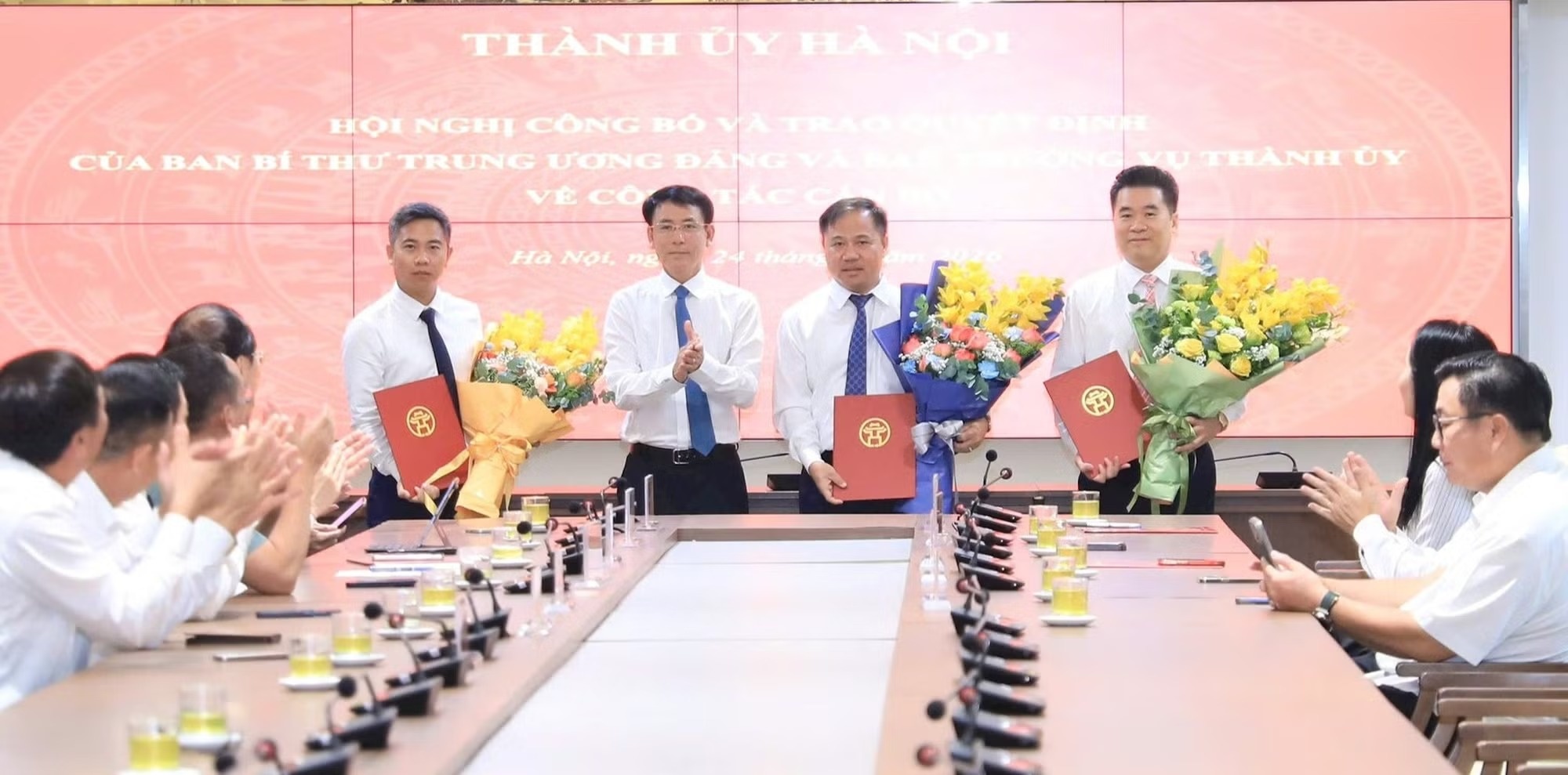 b&iacute; thư h&agrave; nội ảnh 2