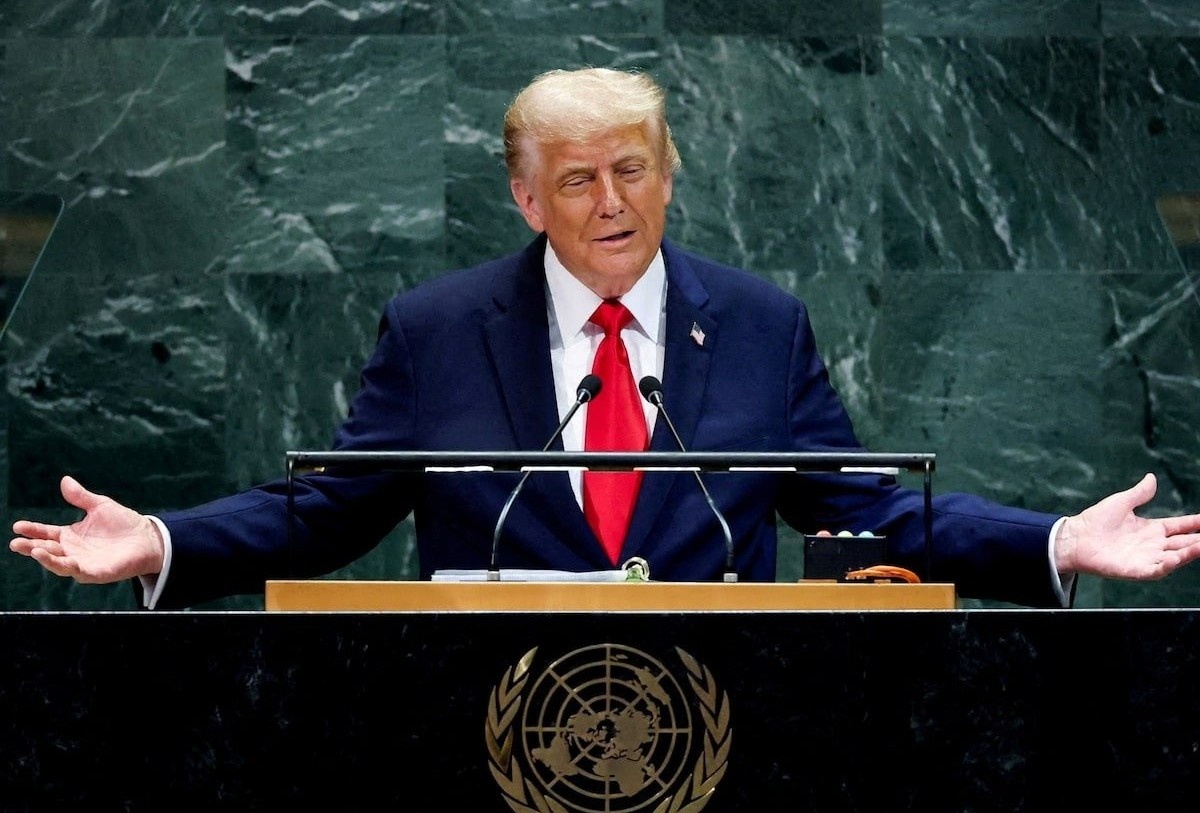 Ông Trump muốn đổi tên AI thành SI ‘siêu trí tuệ’