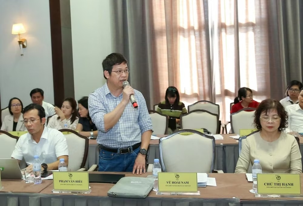 B&aacute;o ch&iacute; ảnh 2