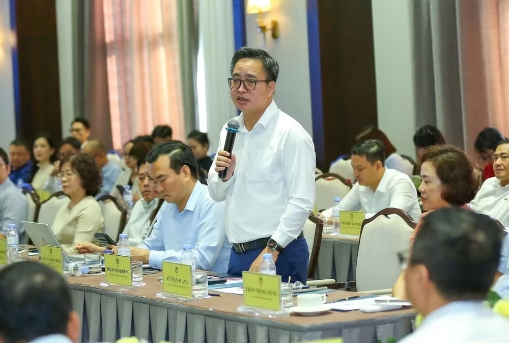 B&aacute;o ch&iacute; ảnh 3