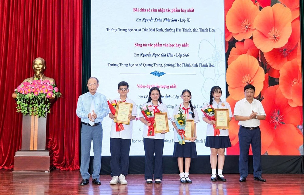 Thanh Hóa trao giải Đại sứ Văn hóa đọc, phát động cuộc thi viết về quê