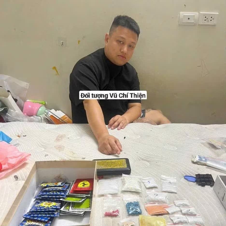 mua b&aacute;n ma t&uacute;y,  chuy&ecirc;n giao h&agrave;ng,  qua shipper c&ocirc;ng nghệ ảnh 1