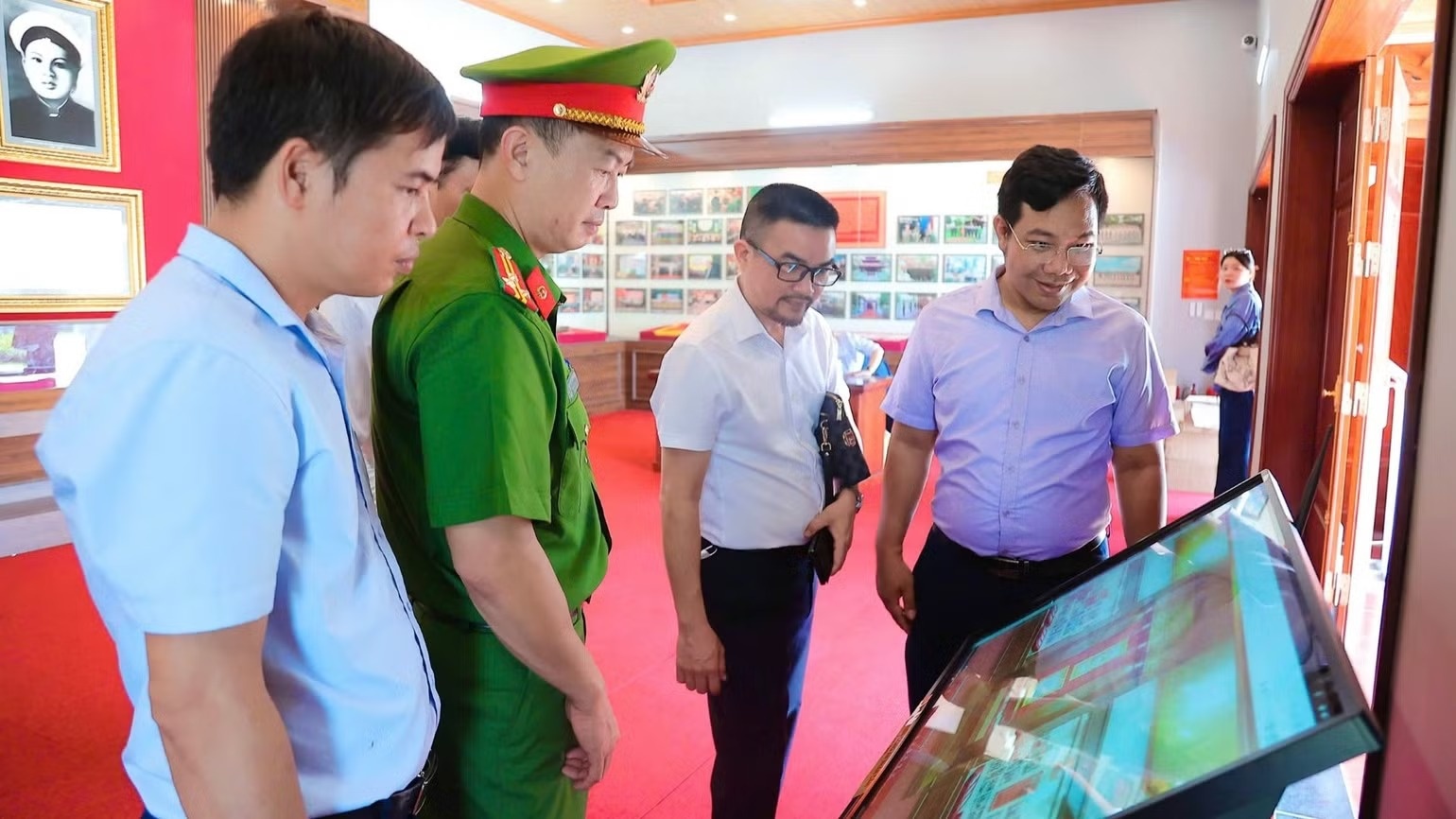B&ugrave;i Thị C&uacute;c ảnh 5
