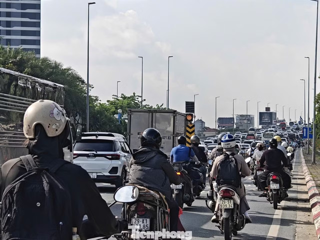 cầu nhật t&acirc;n ảnh 4
