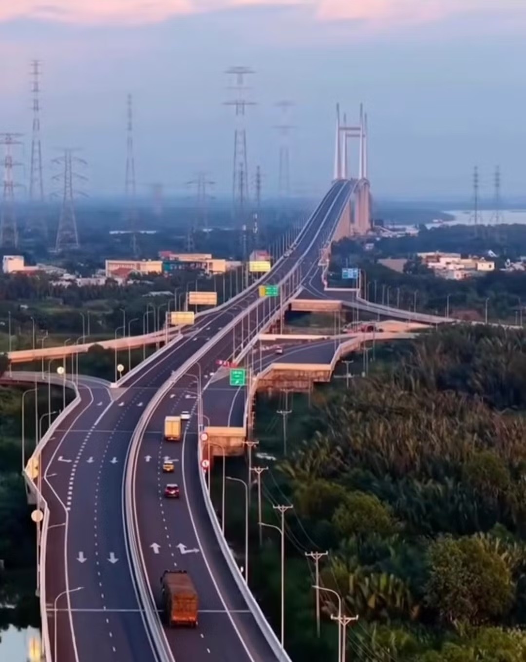 bến lức long th&agrave;nh ảnh 1