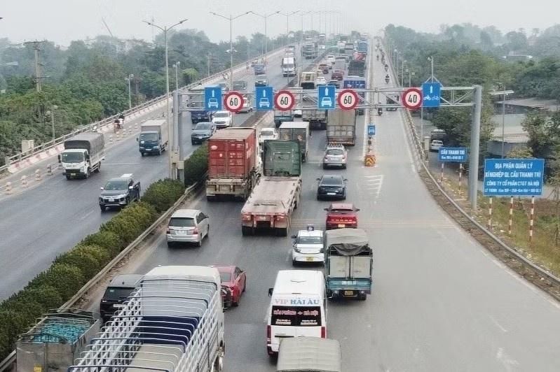 Hà Nội giảm tốc độ, điều chỉnh phân làn cầu Thanh Trì gần 3 tháng