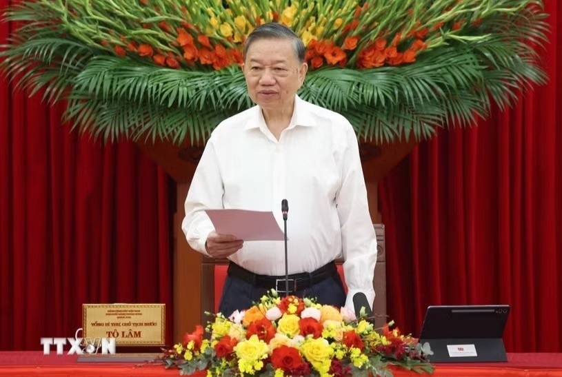 Hình thành năng lực nghiên cứu, dự báo và tham mưu chiến lược