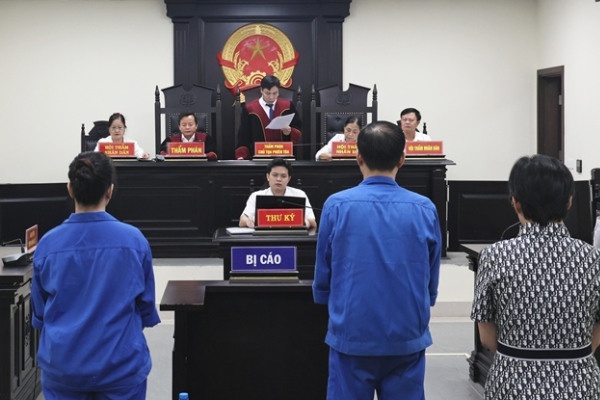 Dựng 'suất ngoại giao' để lừa bán biệt thự tại Dự án Him Lam Vĩnh Tuy