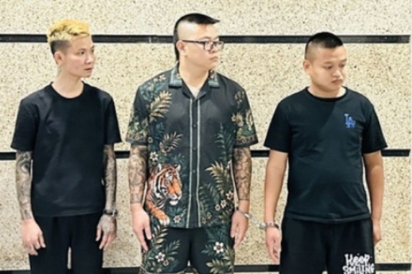 Từ khoản vay 3 triệu, bé gái bị mua bán làm tiếp viên quán karaoke