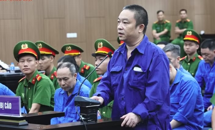 Nhóm cựu kiểm sát viên, công an chạy án tâm thần bị đề nghị án nặng