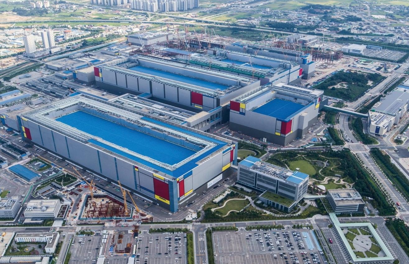 Hàng tỷ USD đổ vào hạ tầng AI ở Đông Á
