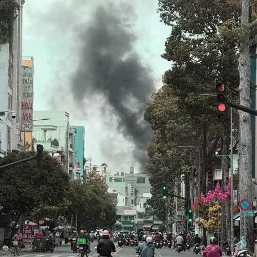 ch&aacute;y nh&agrave; ảnh 1