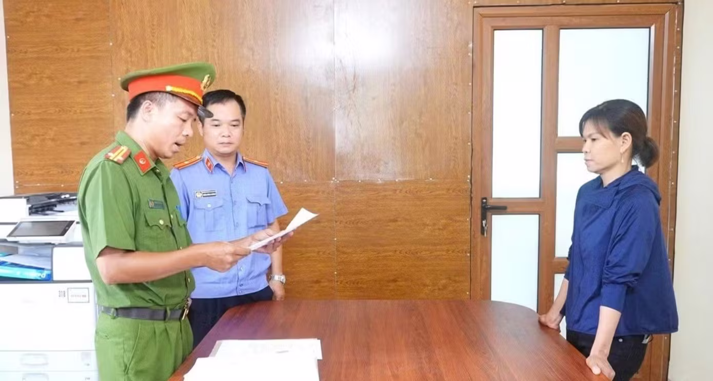 chủ qu&aacute;n hải sản ảnh 2