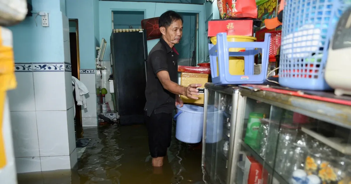 TP.HCM khẩn cấp ứng phó mưa giông, đỉnh triều 'khủng' cuối tháng 10