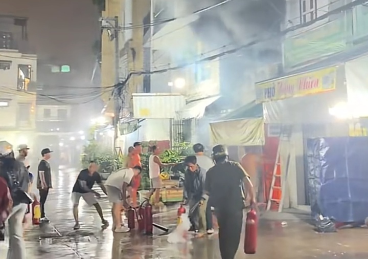 ch&aacute;y nh&agrave; ảnh 1