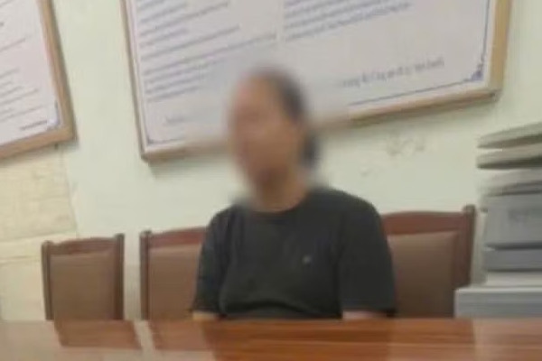 Khởi tố người mẹ dùng dao sát hại con gái ở Quảng Ninh