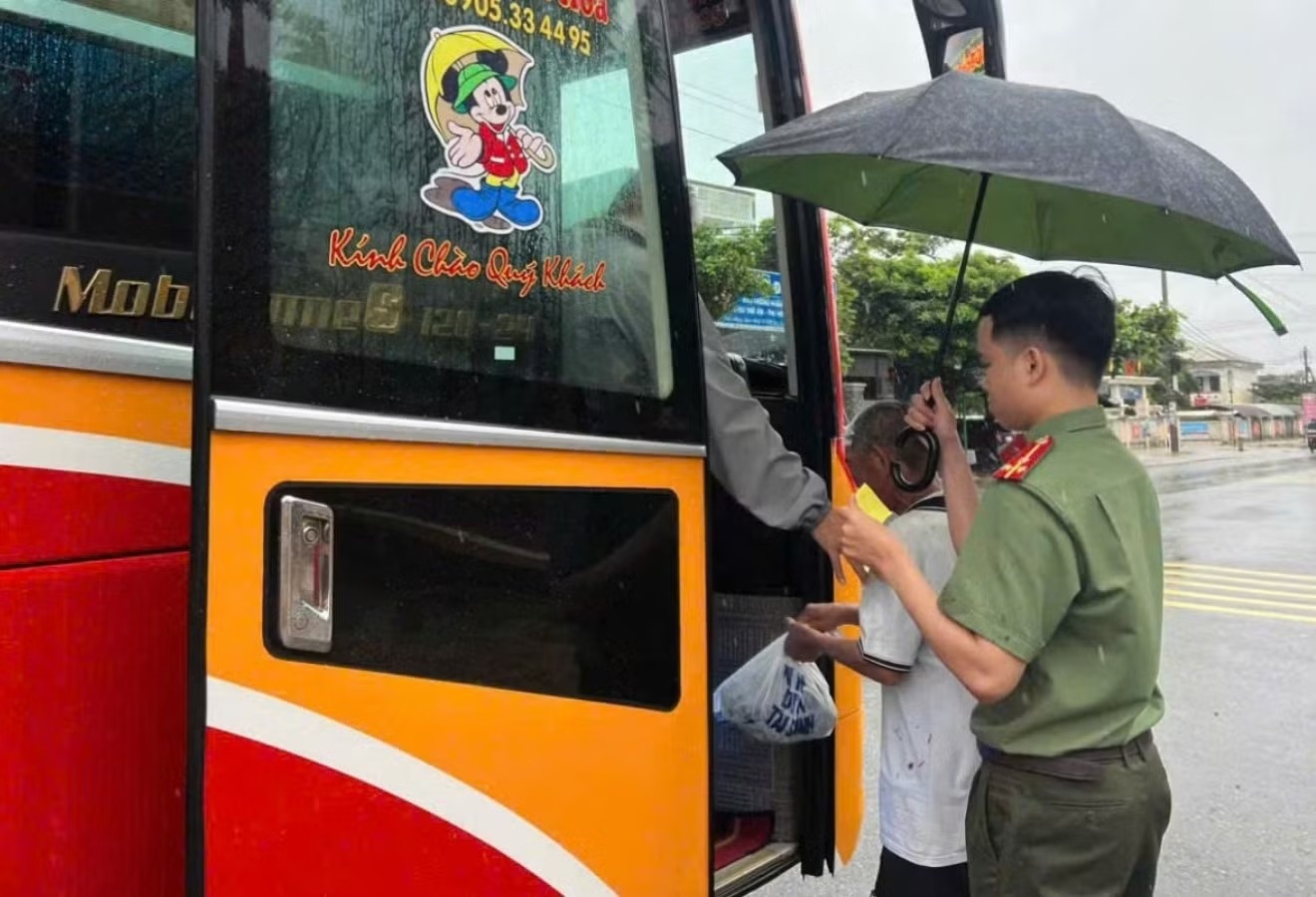 Đi lạc ảnh 2