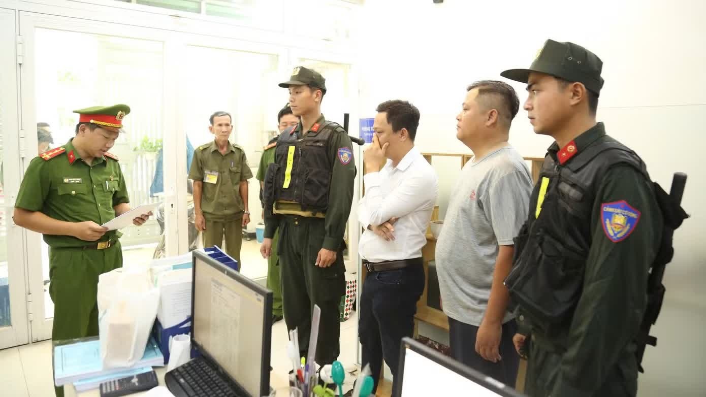 C&ocirc;ng ty Đại Ph&uacute;,  Doanh nghiệp Đại Ph&uacute;,  Cty QCVN Việt Nam,  Trung t&acirc;m CEFINEA,  Gi&aacute;m đốc CEFINEA,  Quan trắc m&ocirc;i trường ảnh 1