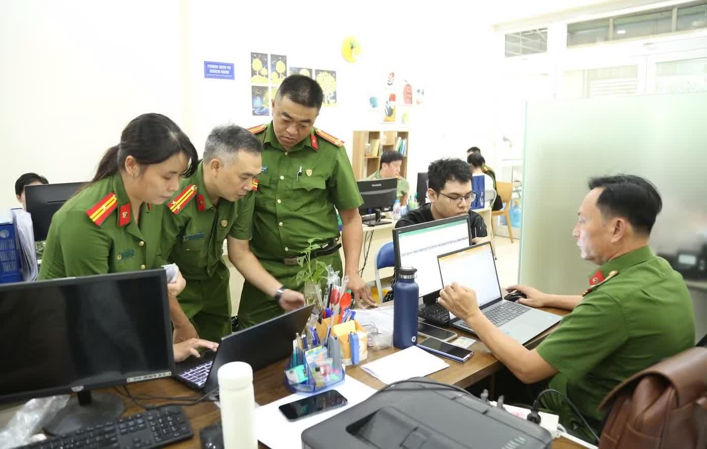 C&ocirc;ng ty Đại Ph&uacute;,  Doanh nghiệp Đại Ph&uacute;,  Cty QCVN Việt Nam,  Trung t&acirc;m CEFINEA,  Gi&aacute;m đốc CEFINEA,  Quan trắc m&ocirc;i trường ảnh 3