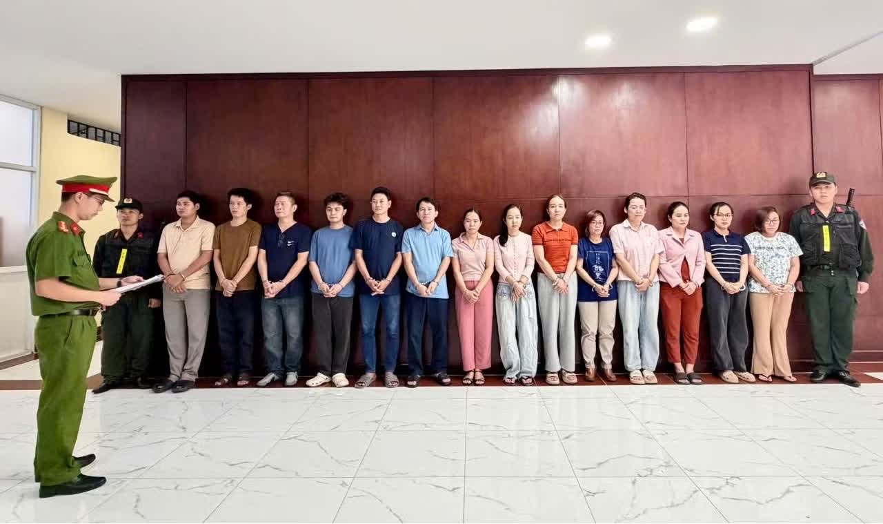 C&ocirc;ng ty Đại Ph&uacute;,  Doanh nghiệp Đại Ph&uacute;,  Cty QCVN Việt Nam,  Trung t&acirc;m CEFINEA,  Gi&aacute;m đốc CEFINEA,  Quan trắc m&ocirc;i trường ảnh 5