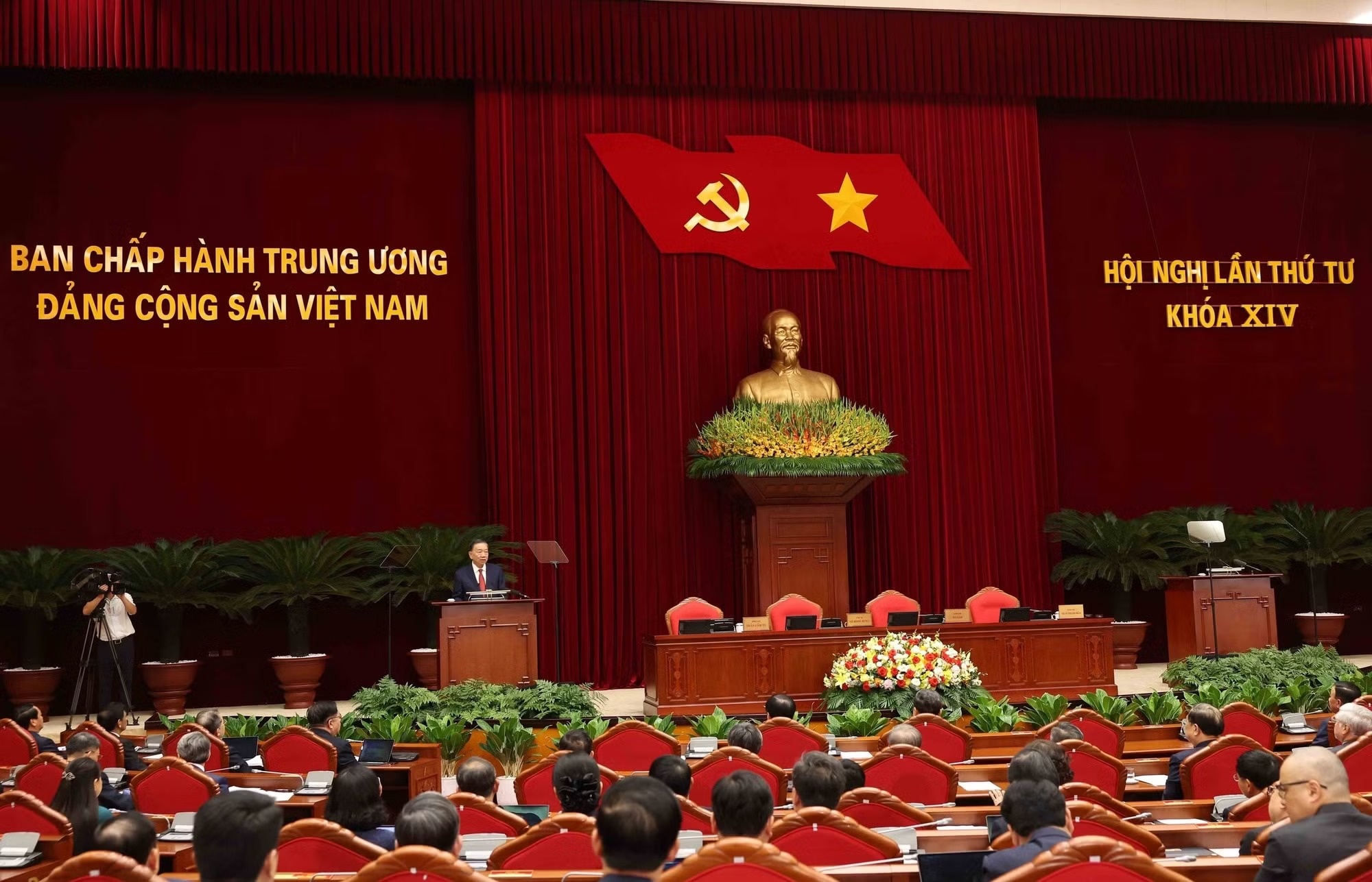 Nghiên cứu sửa đổi, bổ sung Điều lệ Đảng: Không né tránh vấn đề mới đặt ra