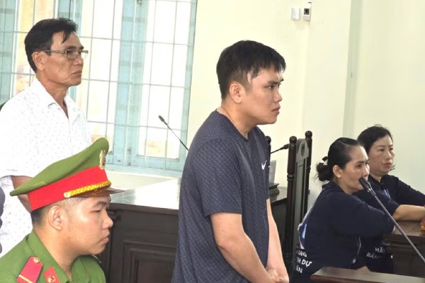 Tài xế gây tai nạn ở Vĩnh Long lãnh 30 tháng tù: Gia đình nữ sinh sẽ kháng cáo