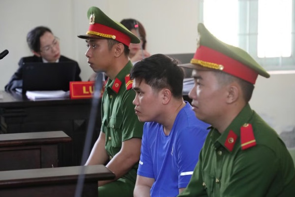 Xét xử vụ tai nạn làm nữ sinh 14 tuổi tử vong: Bị cáo khai gì trước tòa?