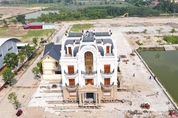 Biệt thự 4 tầng ở Bắc Ninh 'cập bến' sau hành trình di dời 200 m