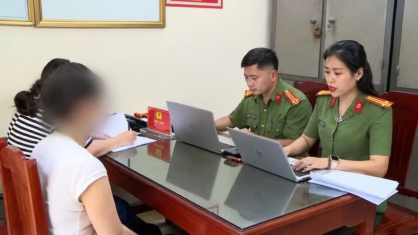 sử dụng m&aacute;y POS ảnh 2