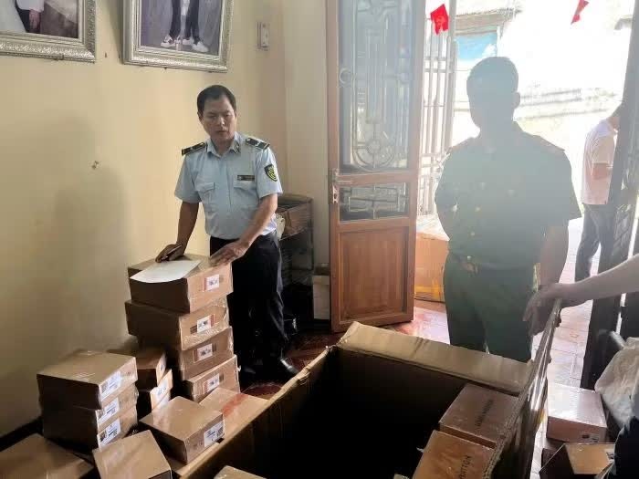 Gần 2.900 t&uacute;i x&aacute;ch,  giả mạo nh&atilde;n hiệu ảnh 1