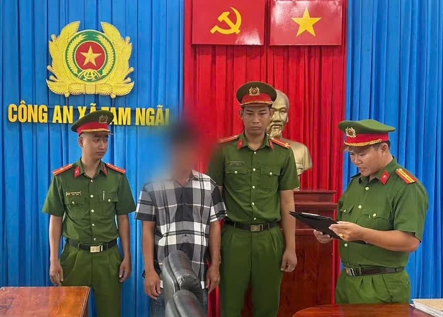 Mua nợ l&ograve;ng heo ảnh 1
