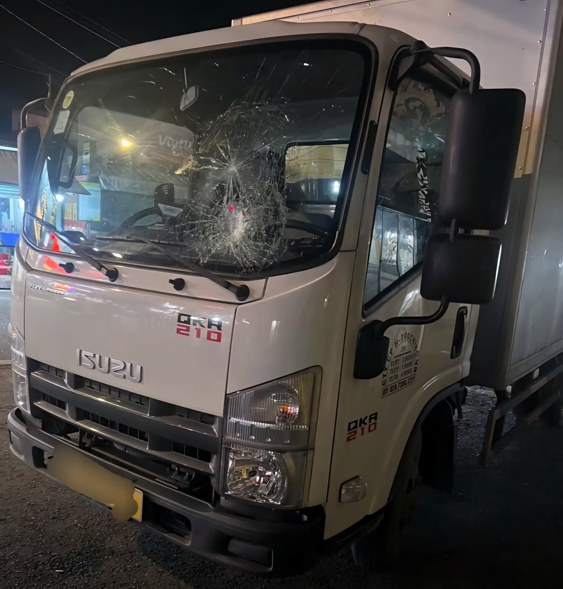 đập ph&aacute; xe ảnh 3