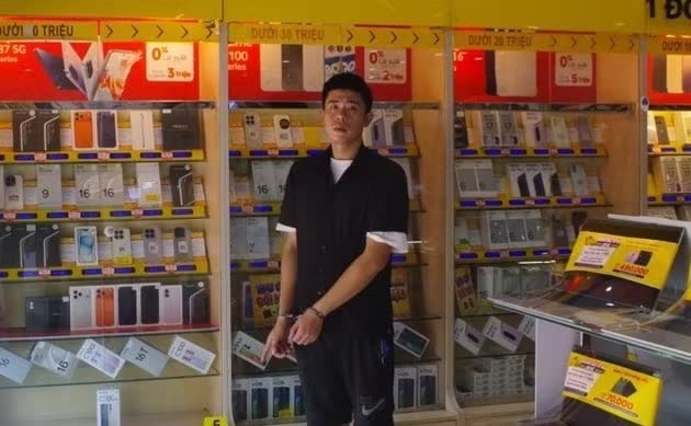 Nhập nhóm 'Hội vỡ nợ muốn làm liều', trộm 17 chiếc điện thoại di động