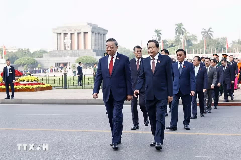 Quốc hội ảnh 1