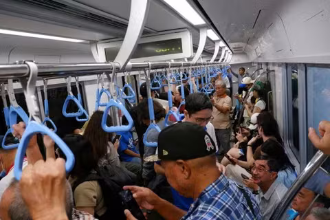 Metro ảnh 1