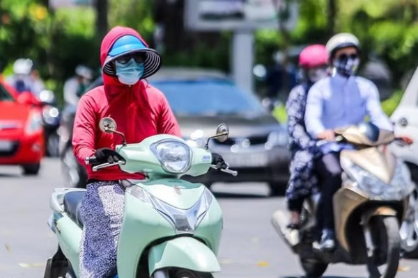 Miền Bắc oi nóng trước khi không khí lạnh tràn về