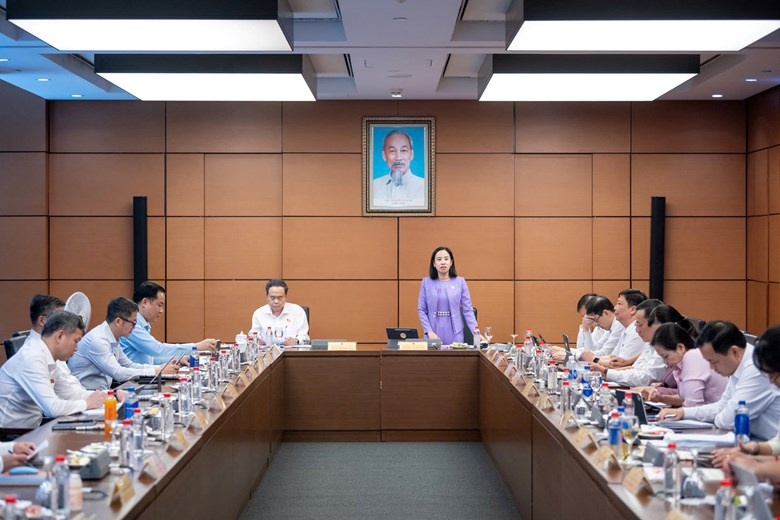 chủ tịch quốc hội ảnh 2