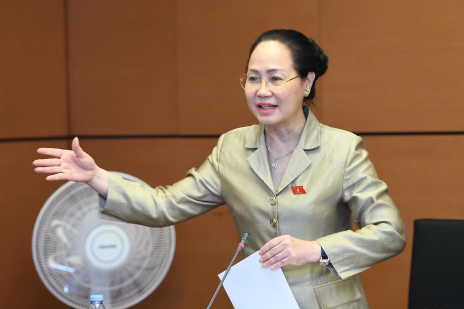 'Đi mỏi chân chỉ có nhà san sát, rất bức bối về không gian'