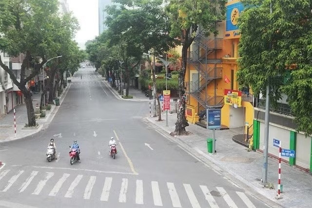 Hà Nội cấm ôtô rẽ trái tại nút giao Lê Đại Hành - Mai Hắc Đế