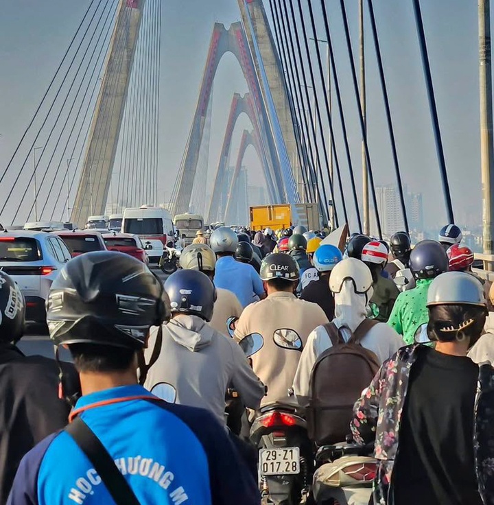 cầu nhật t&acirc;n ảnh 2