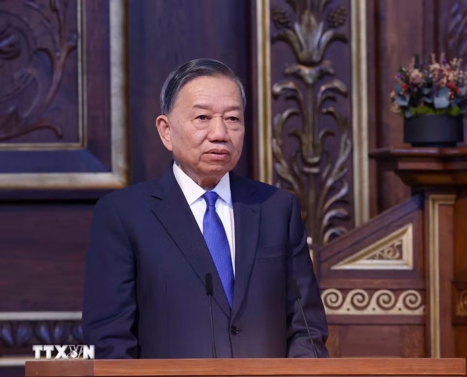 Tổng B&iacute; thư ảnh 8
