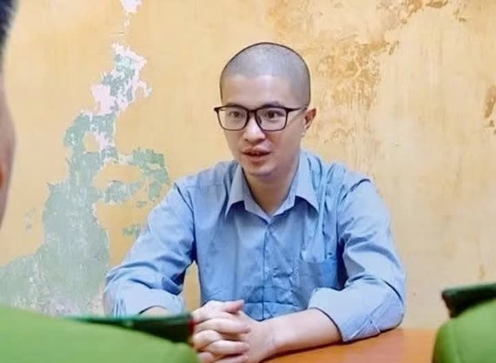 Mr Pips,  Mr Hunter,  Shark B&igrave;nh ảnh 1